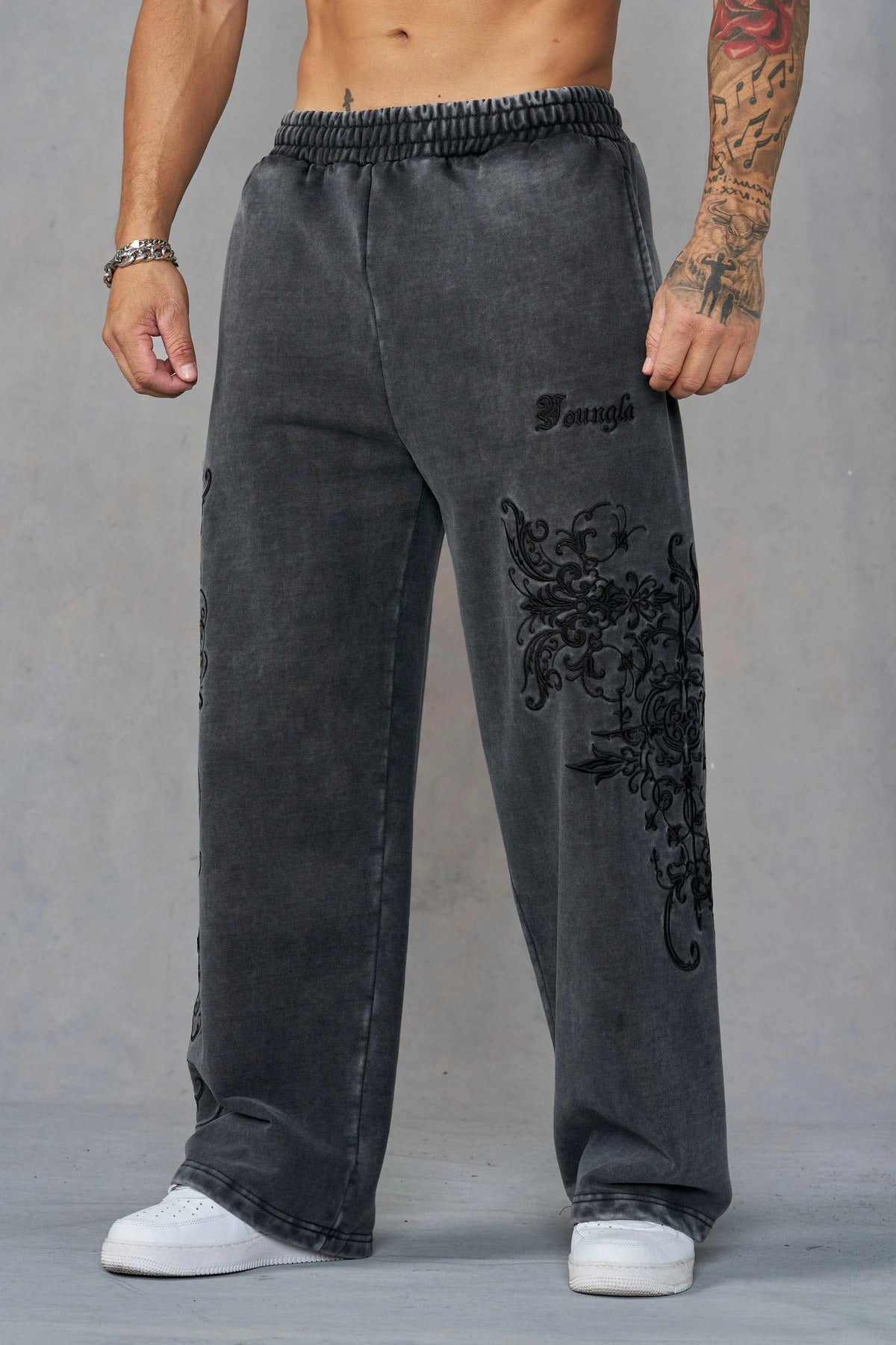 2061 - Threadmark Sweats GREY