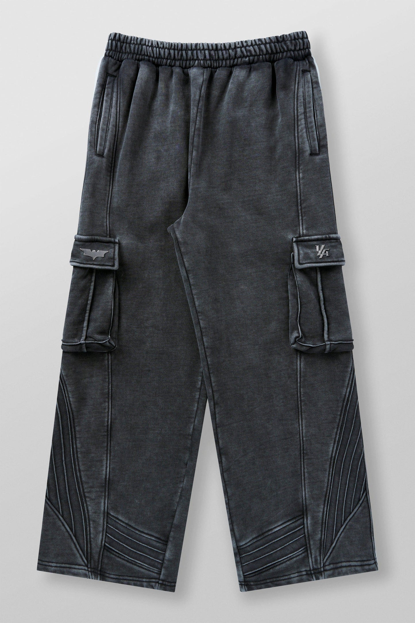 2131 - Batman Armored Sweats Grey