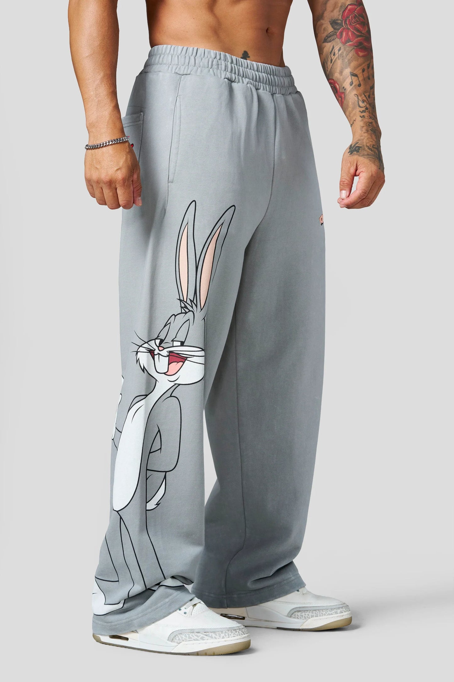 2169 - Looney Tunes Character Sweats