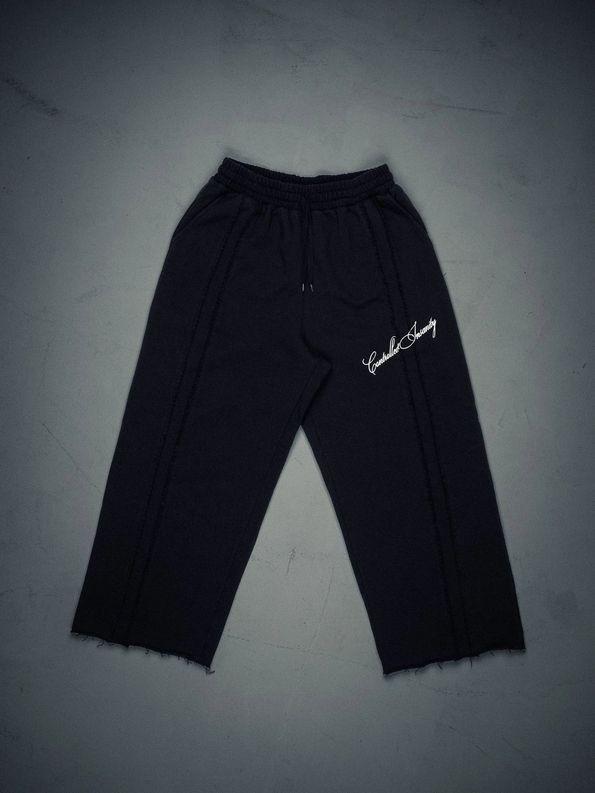 Signature Wideleg Sweats Black
