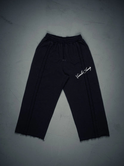 Signature Wideleg Sweats Black