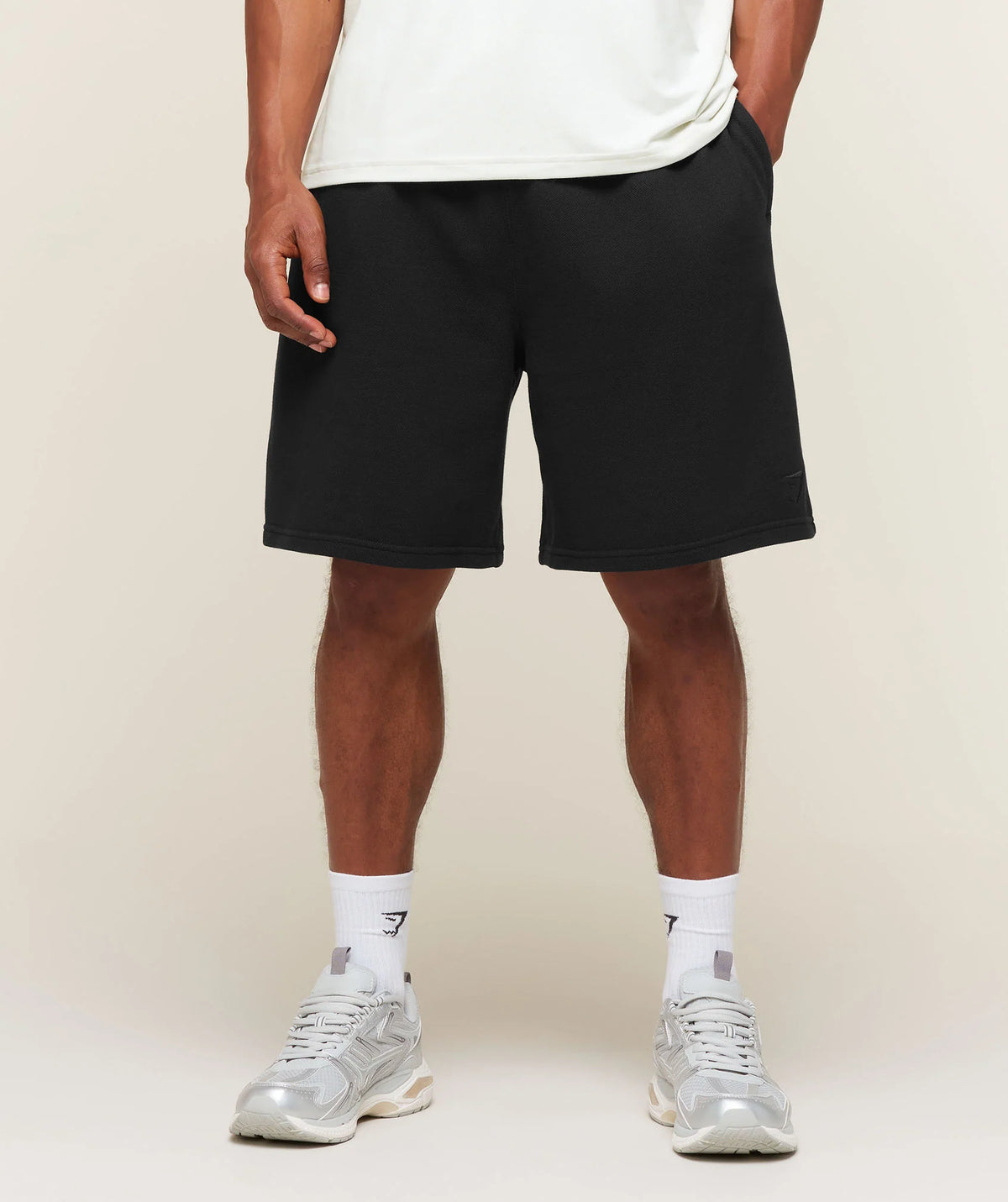 Campus Crest Sweat Short-Black