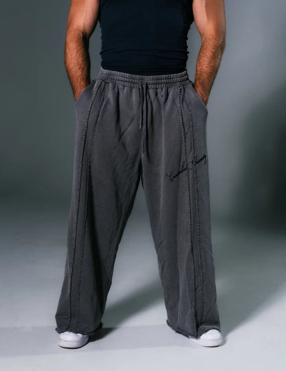 Signature Wideleg Sweats Grey