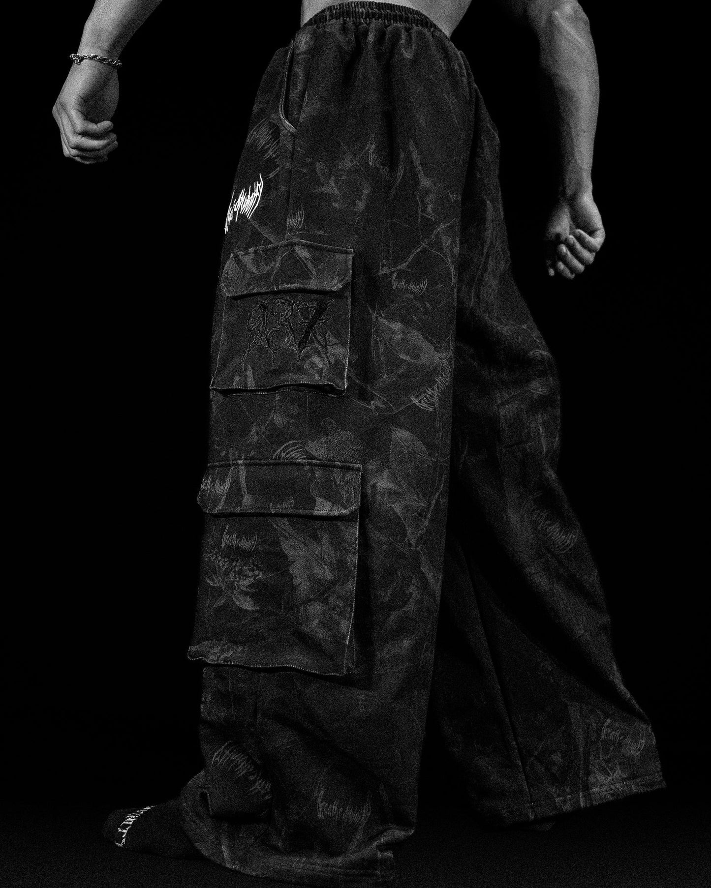 Camo Oversized Luxury Cargos [NIGHTSHADE CAMO]JLJ3