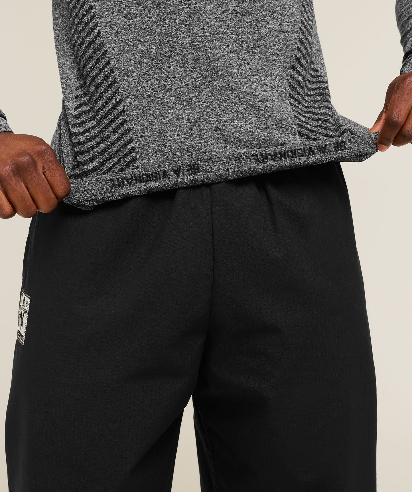 Devant Seamless Long Sleeve T-Shirt-BLACK