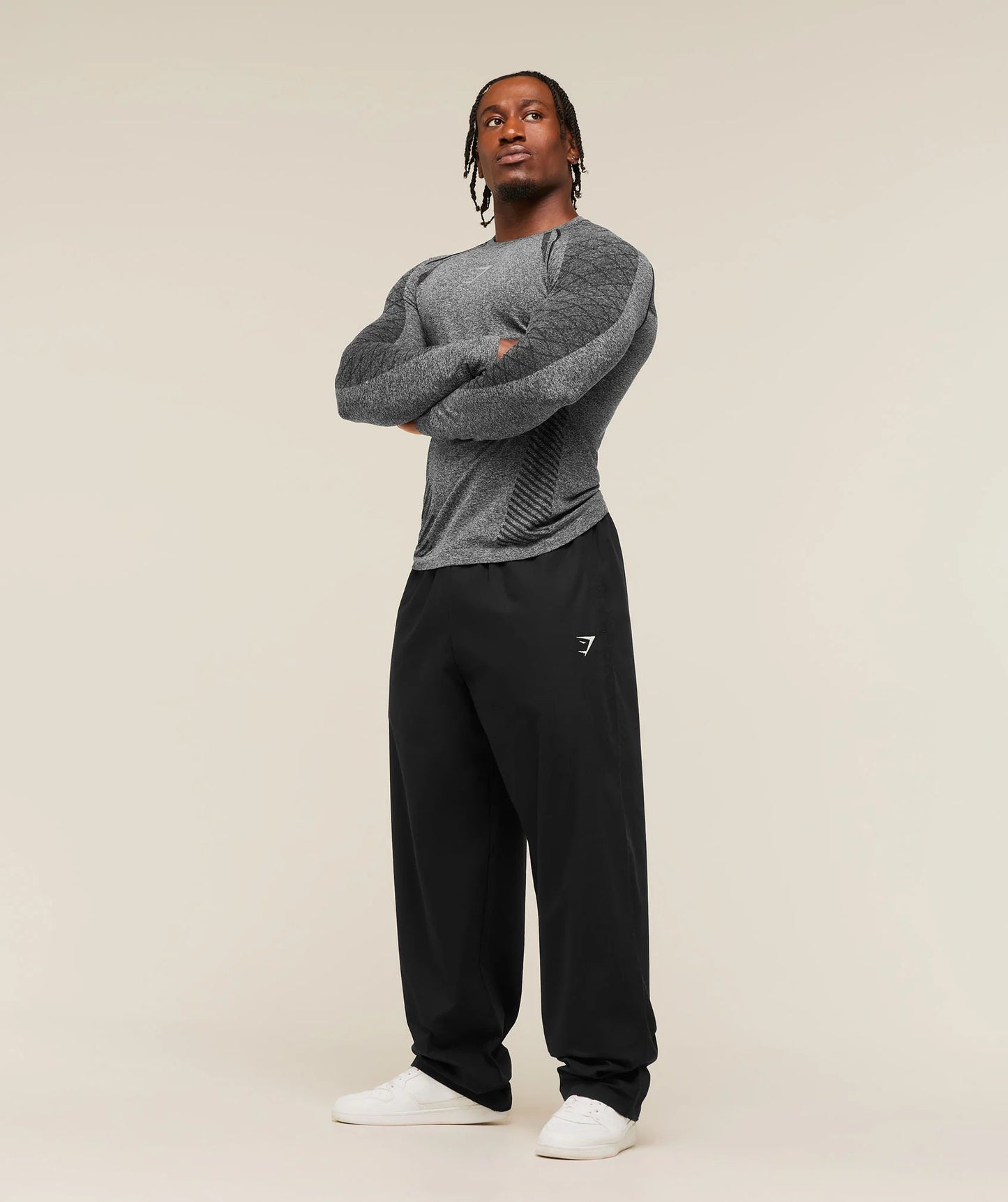 Devant Seamless Long Sleeve T-Shirt-BLACK