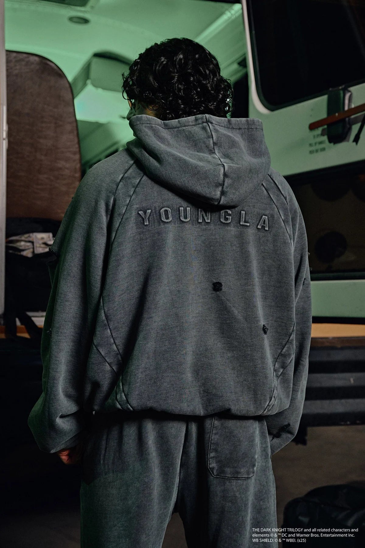 5218 - Batman Street Hoodies GREY