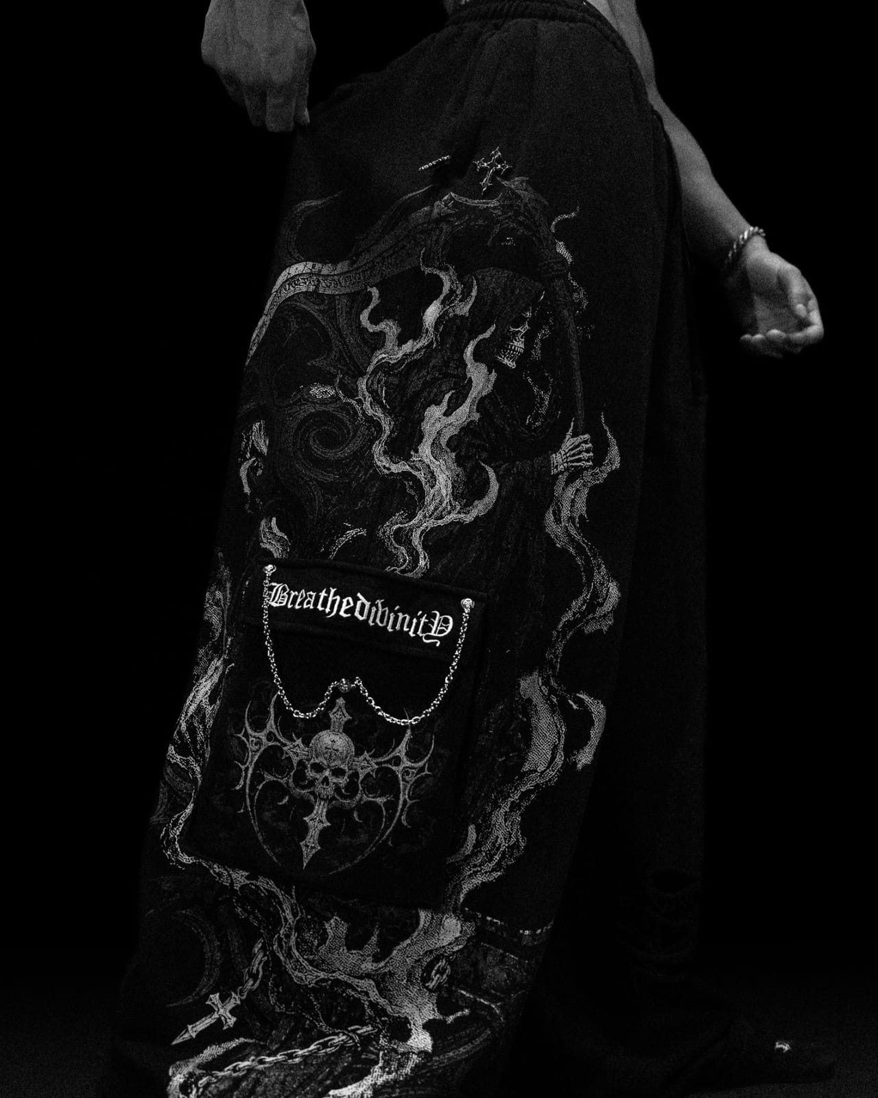 Deathwish Luxury Tarnished Uncuffed Cargos - [VOID BLACK]JLJ5